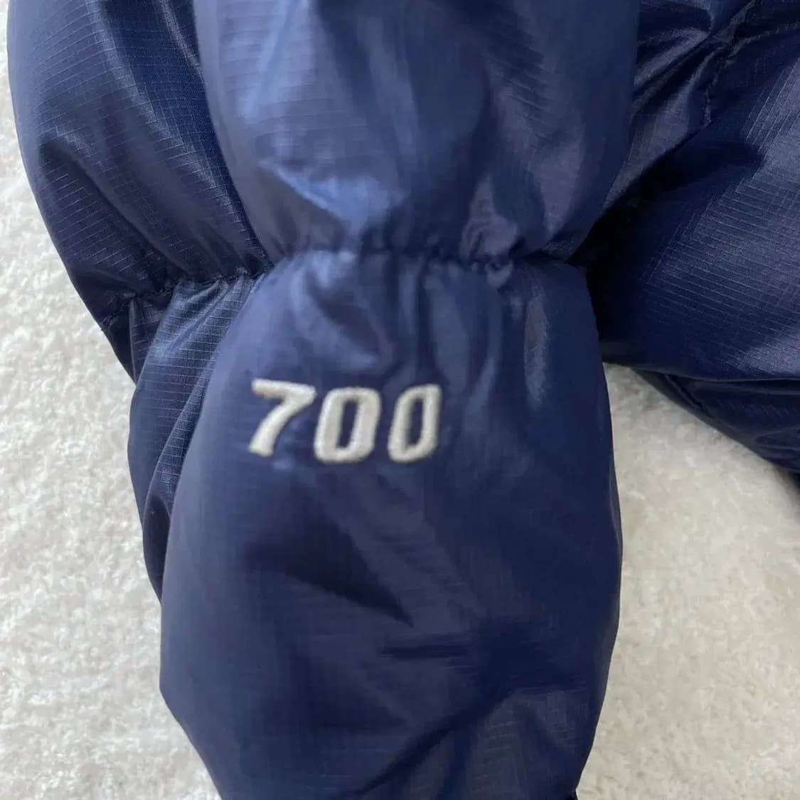 L 노스페이스 여성 눕시 700 패딩 상품이미지4