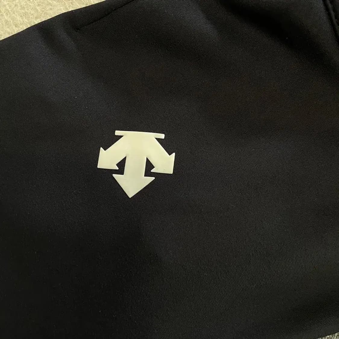 데상트 여성 트레이닝 자켓 S 상품이미지4