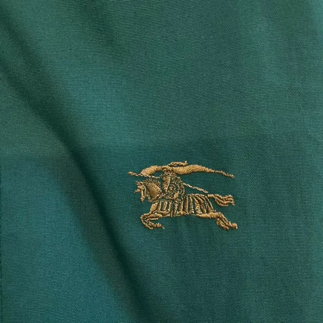 버버리 여성 크롭 리메이크 자켓 올드스쿨 상품이미지5