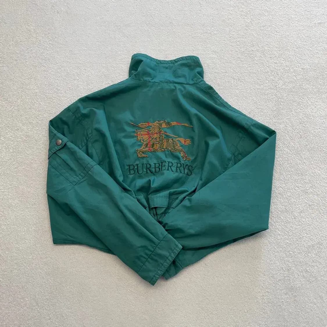 버버리 여성 크롭 리메이크 자켓 올드스쿨 상품이미지7