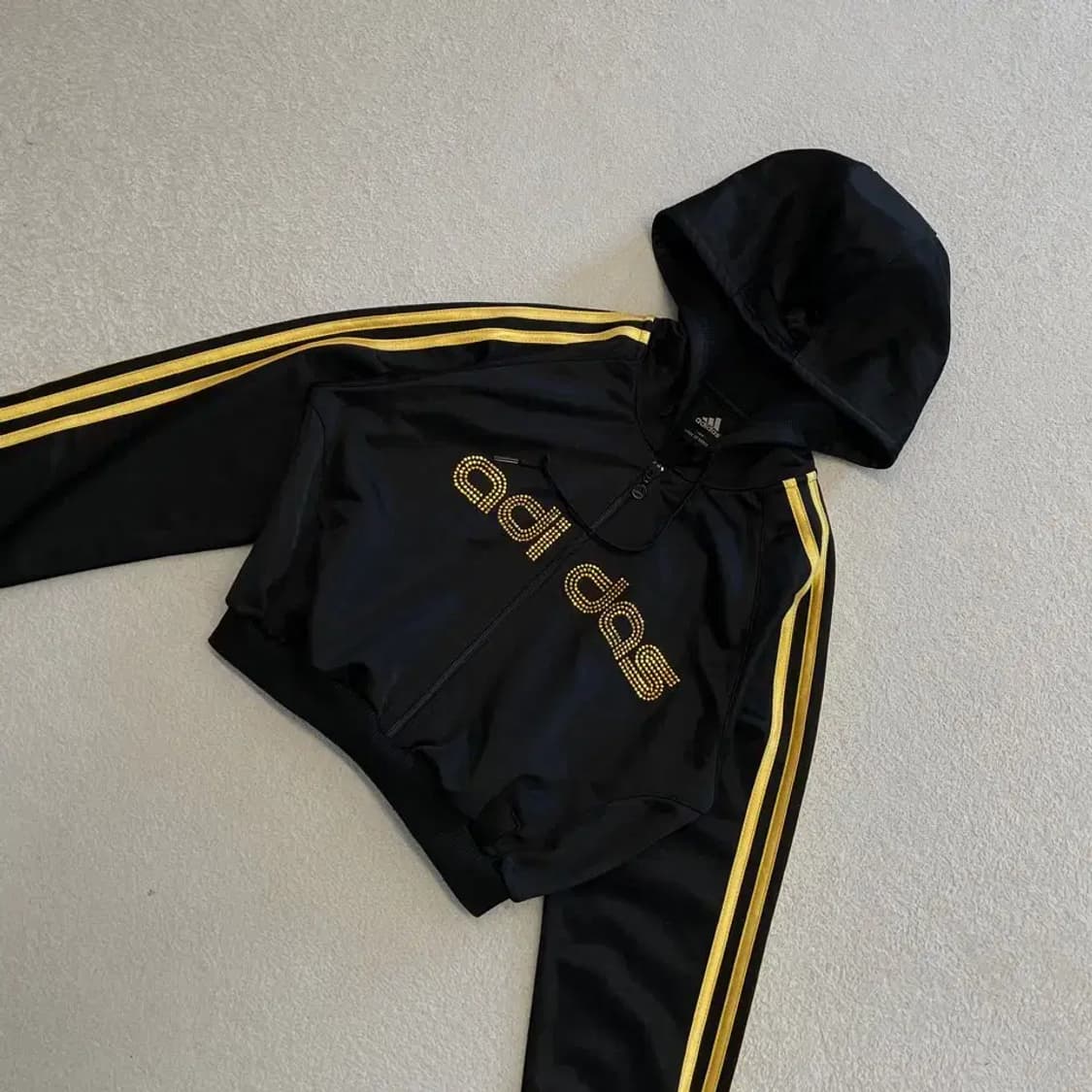 아디다스 크롭 검금 후드져지 리메이크 상품이미지3