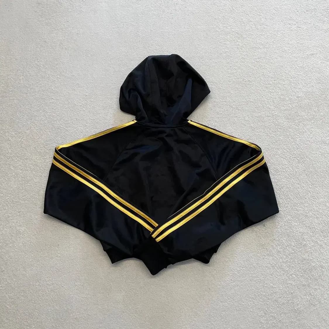 아디다스 크롭 검금 후드져지 리메이크 상품이미지6