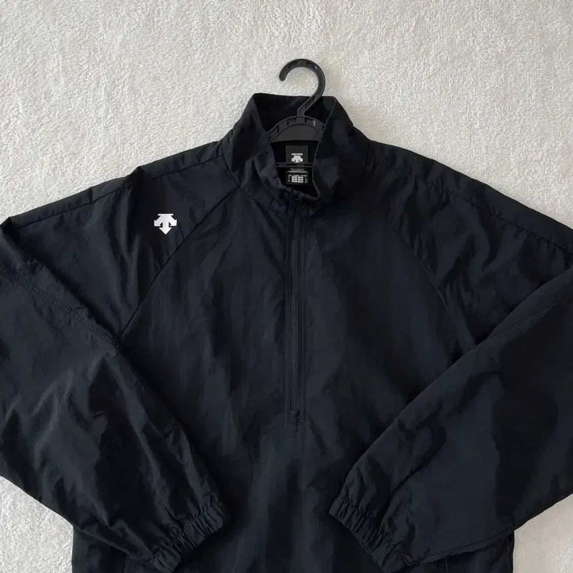 데상트 신형 아노락 바람막이 XL 105 상품이미지2