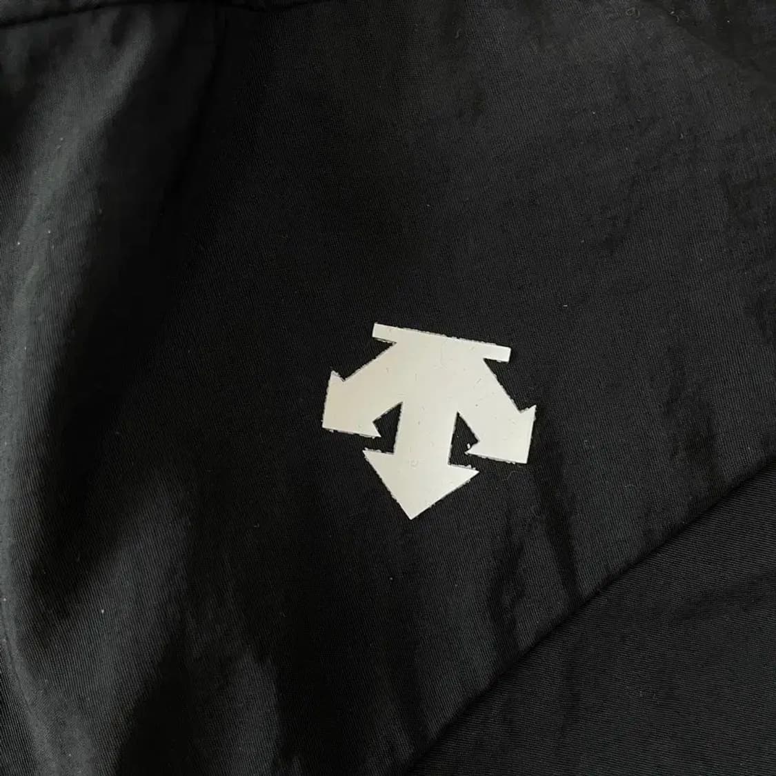 데상트 신형 아노락 바람막이 XL 105 상품이미지5