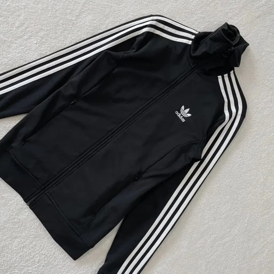 아디다스 유로파 블랙 져지 90 상품이미지3