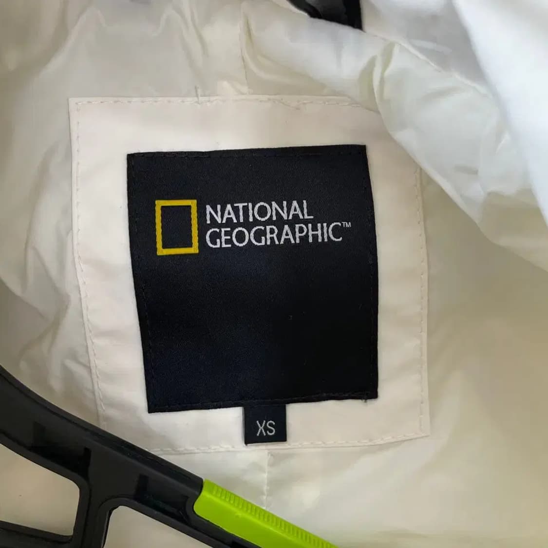 내셔널지오그래픽 여성 치코니아 바람막이 자켓 상품이미지4