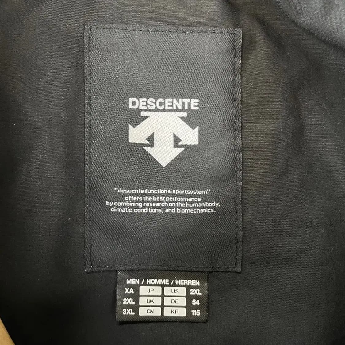 XXXL 데상트 신형 유틸리티 봄버 경량패딩 자켓 빅사이즈 상품이미지7