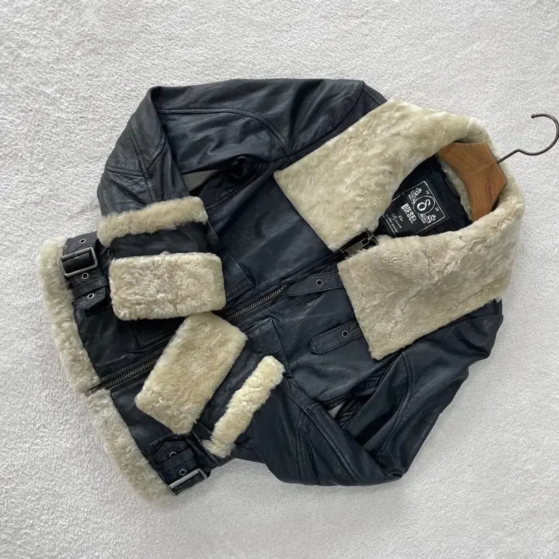 XS 디젤 여성 양가죽 무스탕 시어링 자켓 상품이미지3