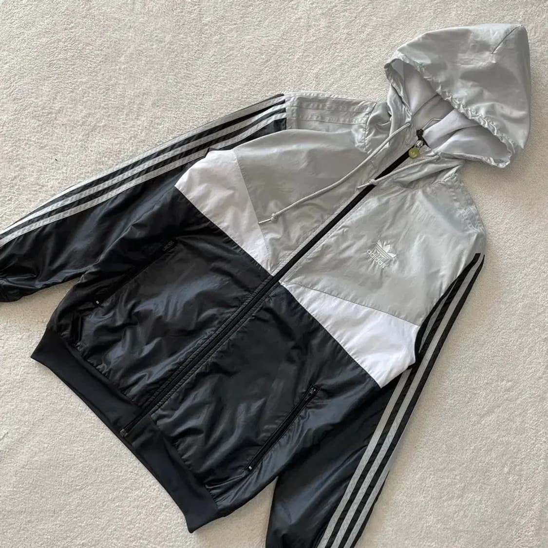 아디다스 윈드 콜로라도 바람막이 90-95 상품이미지3