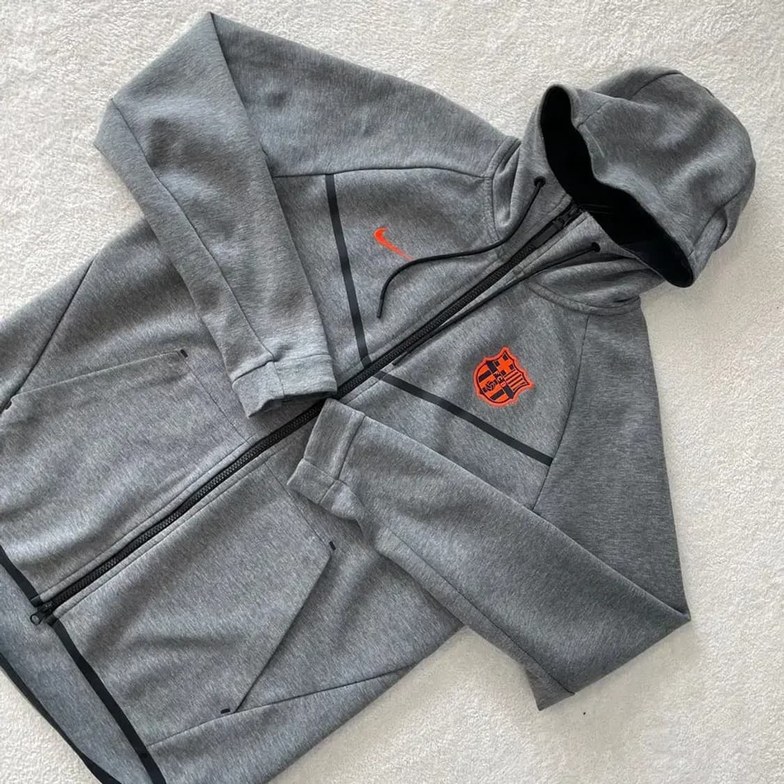 L 나이키 바르셀로나 테크팩 후드자켓 105 상품이미지3