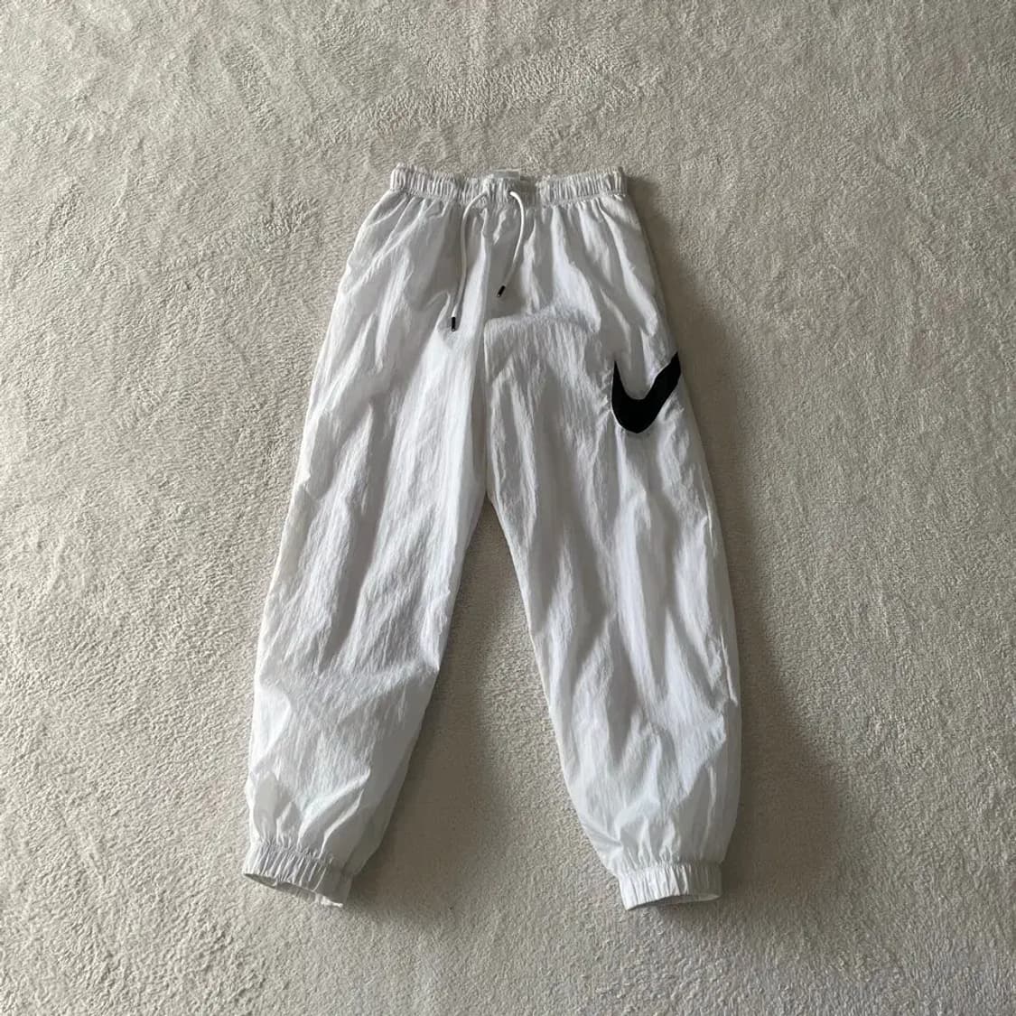 S 나이키 여성 빅스우시 나일론 트레이닝 바지 상품이미지1