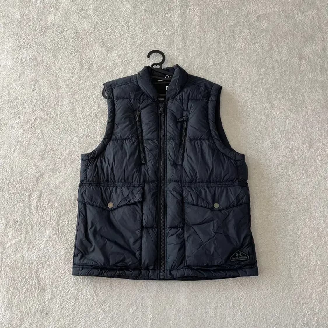 L 언더아머 남성 덕다운 패딩조끼 100 상품이미지1