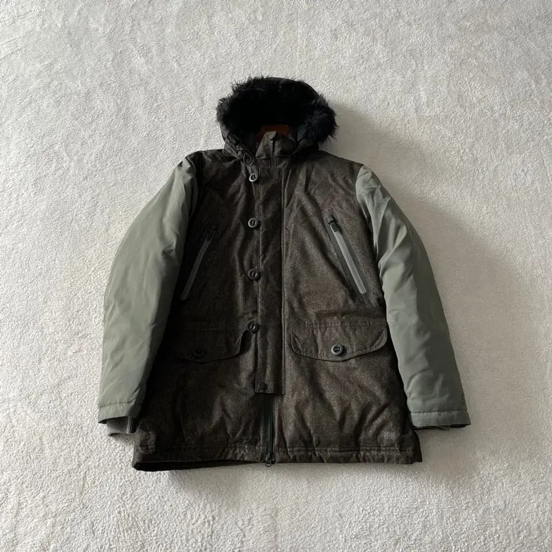 나이키 카키 다운패딩 100 L 상품이미지1