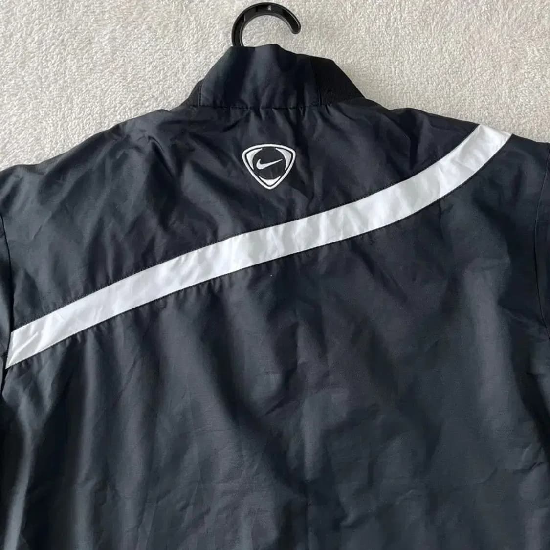 L 나이키 블랙 스우시 바람막이 100 상품이미지8