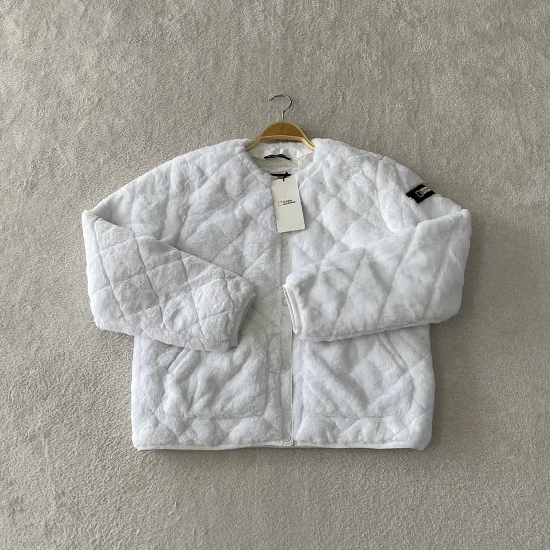 (새상품) M 내셔널 여성 에코퍼 퀼팅 후리스자켓 지오그래픽 상품이미지1