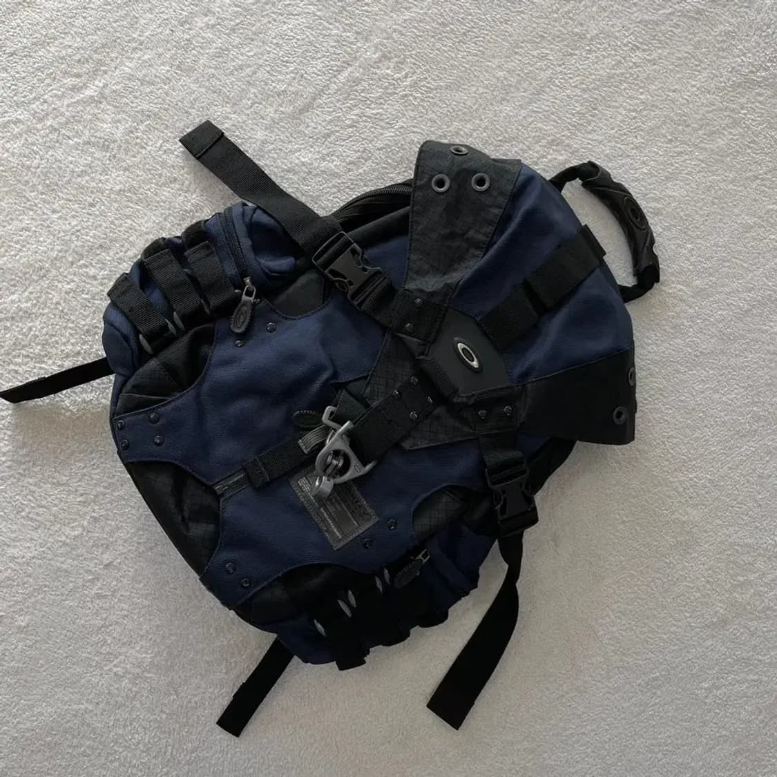 오클리 아이콘 고프코어 백팩 가방 상품이미지3