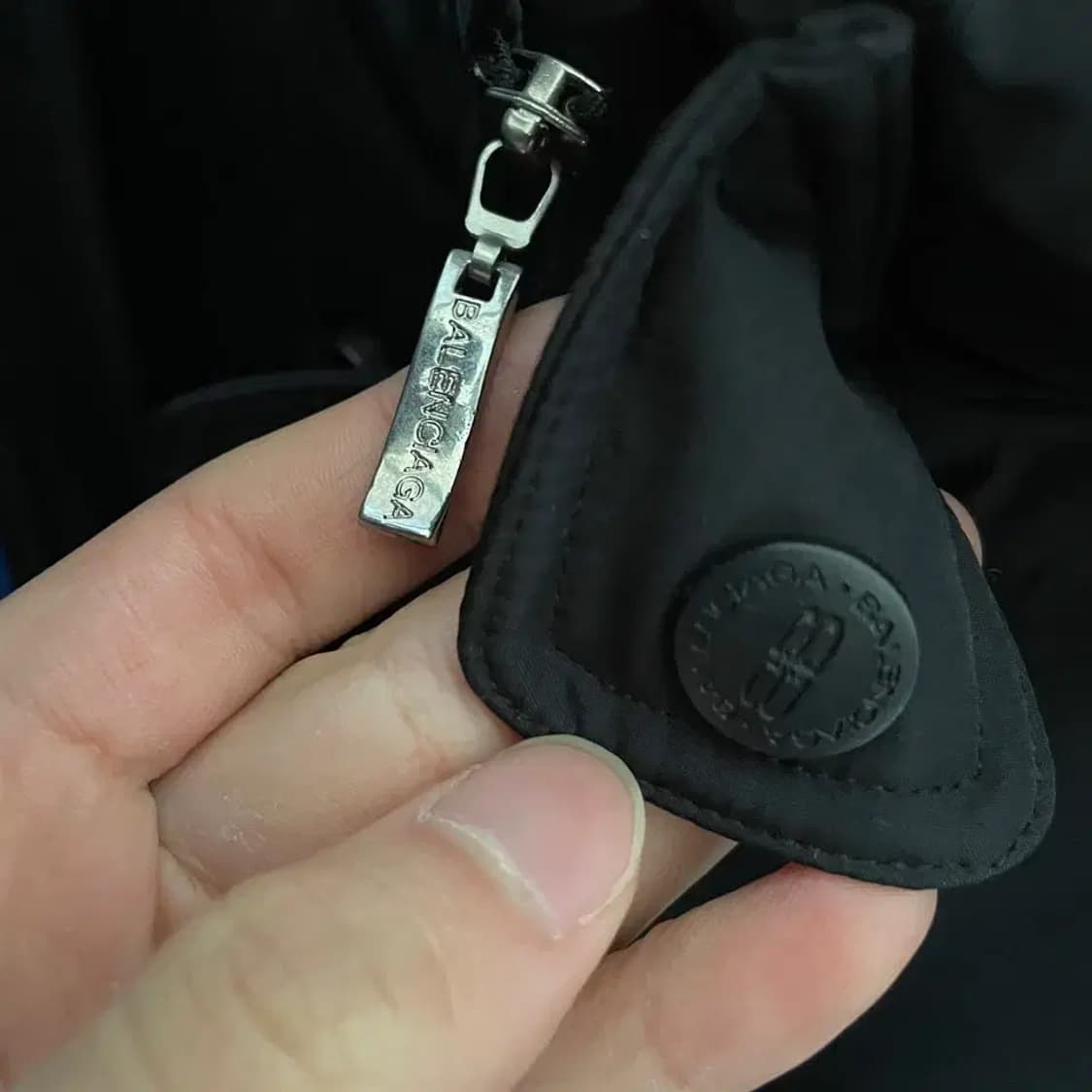 L 발렌시아가 올드스쿨 다운 패딩 자켓 105 입생로랑 상품이미지5