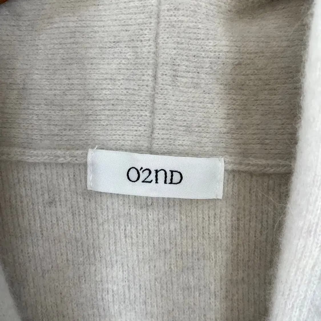 오즈세컨 2023 울 라쿤 가디건 상품이미지7