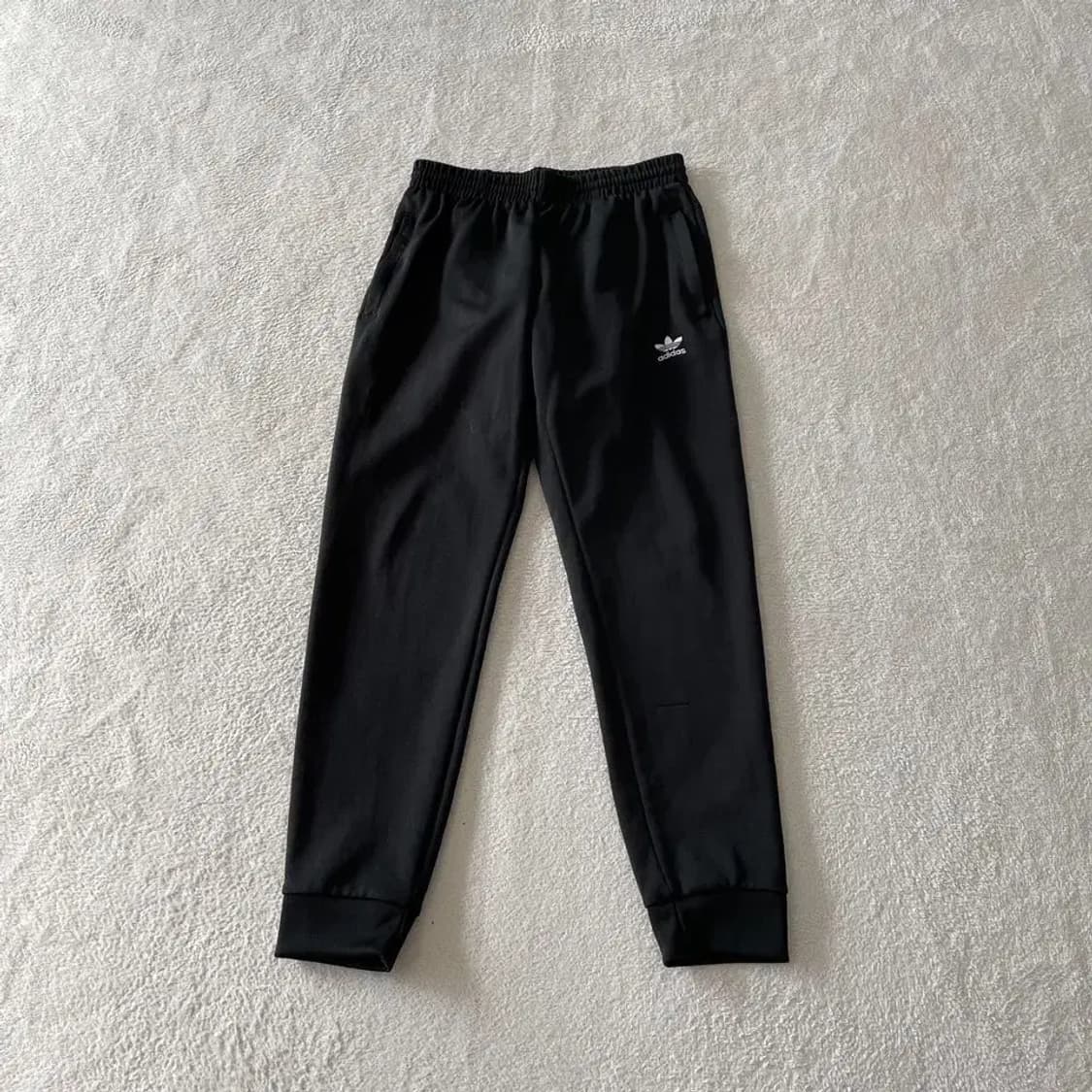 L 아디다스 에센셜 트레이닝 바지 상품이미지1