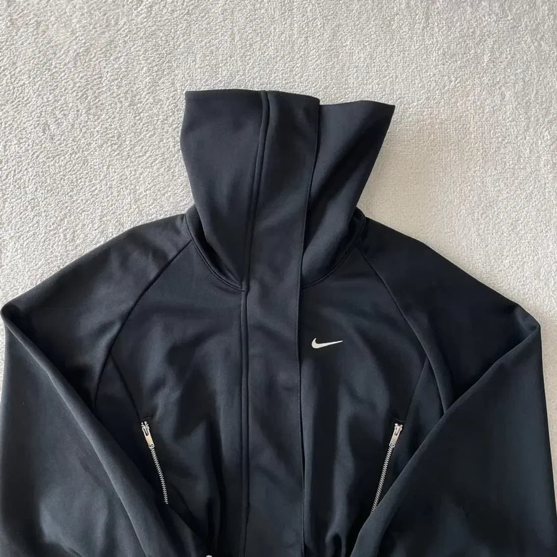 나이키 23SS 오버사이즈 크롭 트랙 자켓 상품이미지5