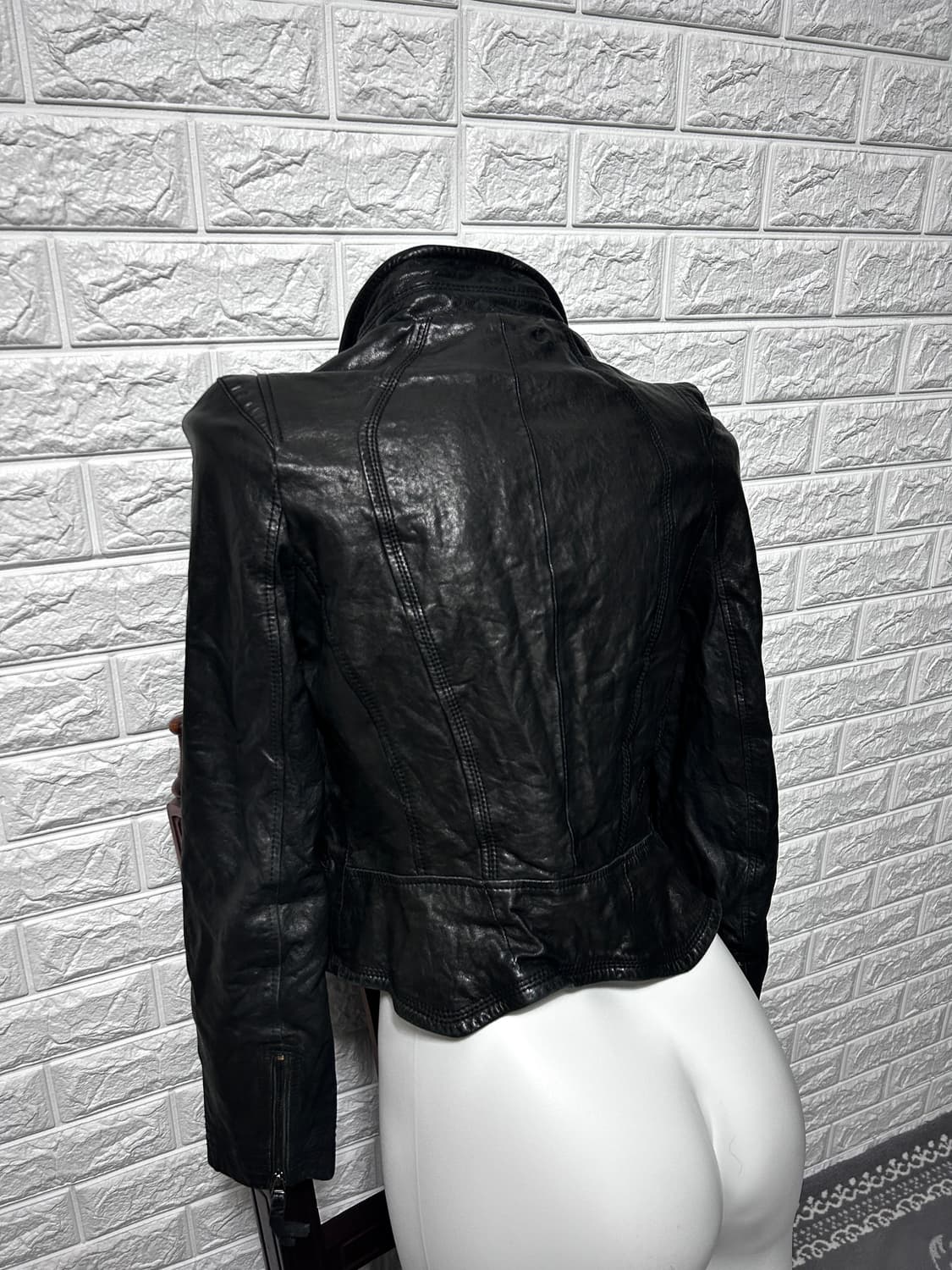 인시젼 크롭 램스킨 자켓 상품이미지6