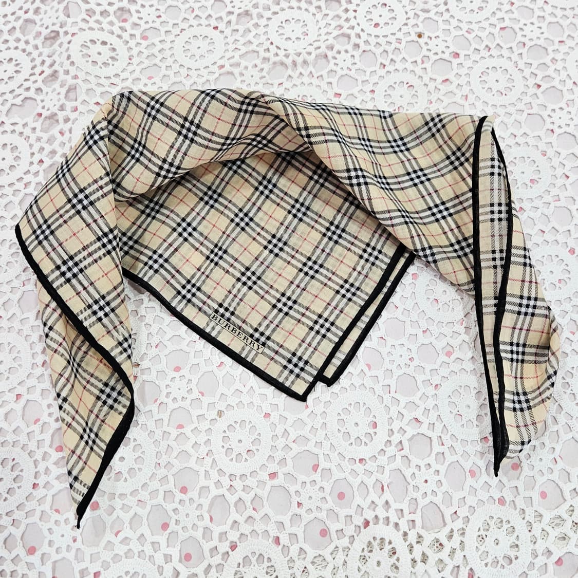 버버리(Burberry) 클래식 체크 손수건 상품이미지4