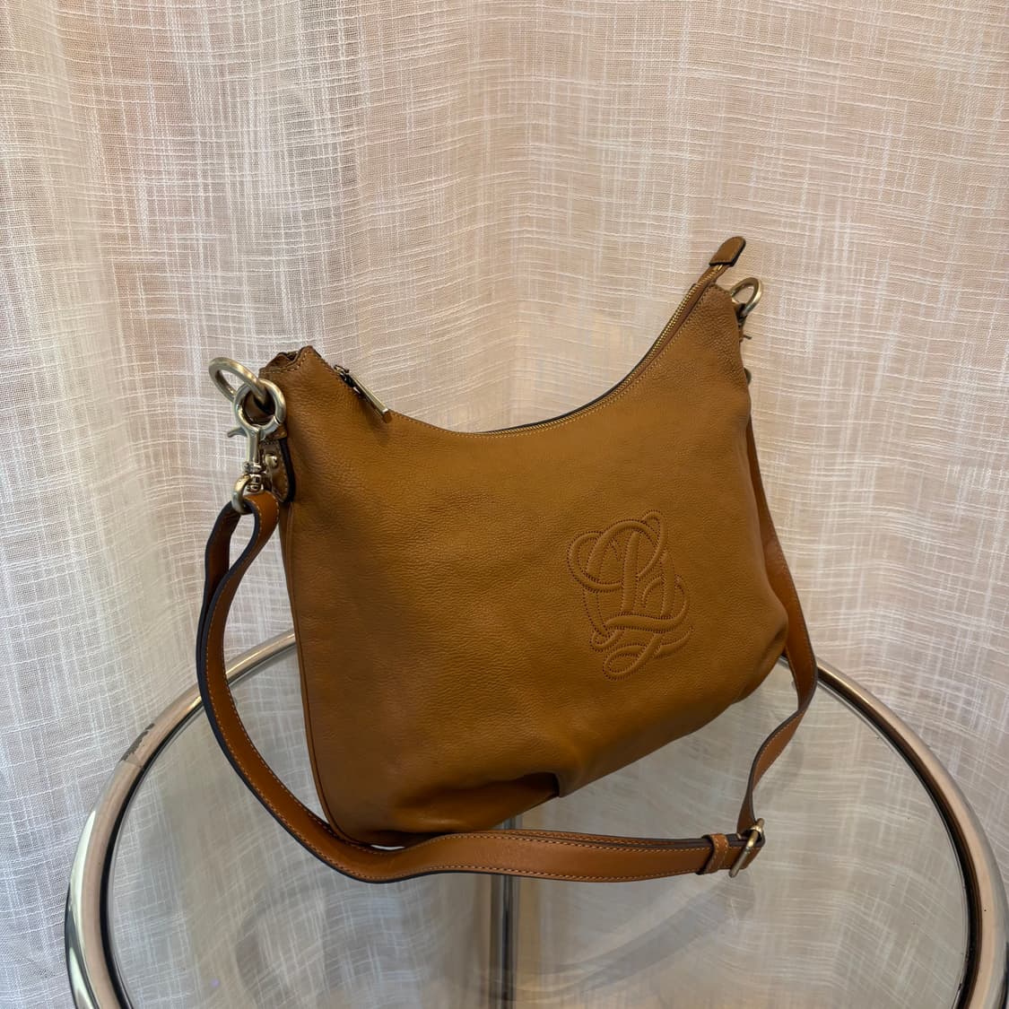 루이까또즈 소가죽 크로스백     상품이미지2