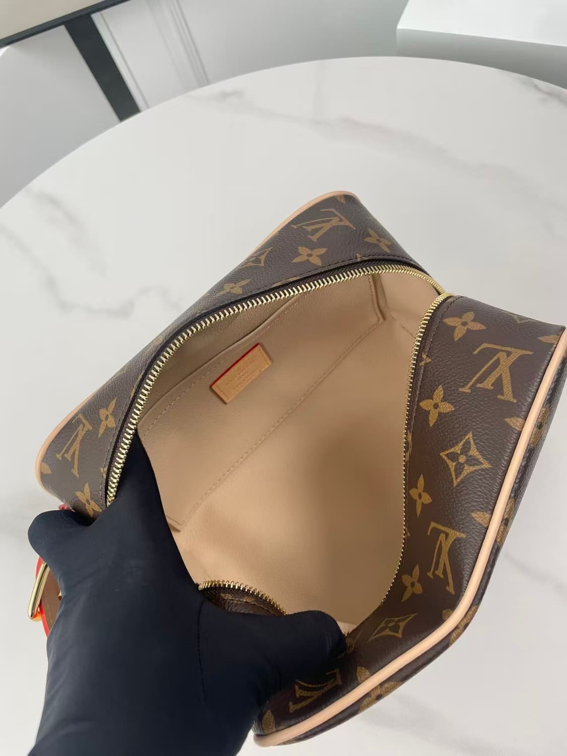 루이비통 락커 돕 키트 모노그램 상품이미지8