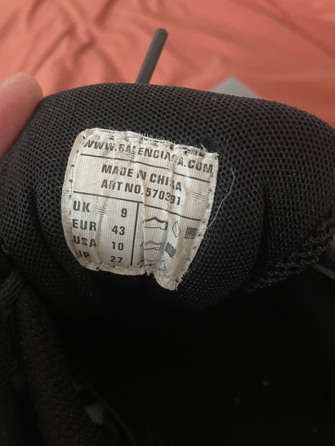 발렌시아가 트랙2 스니커즈 블랙 상품이미지6