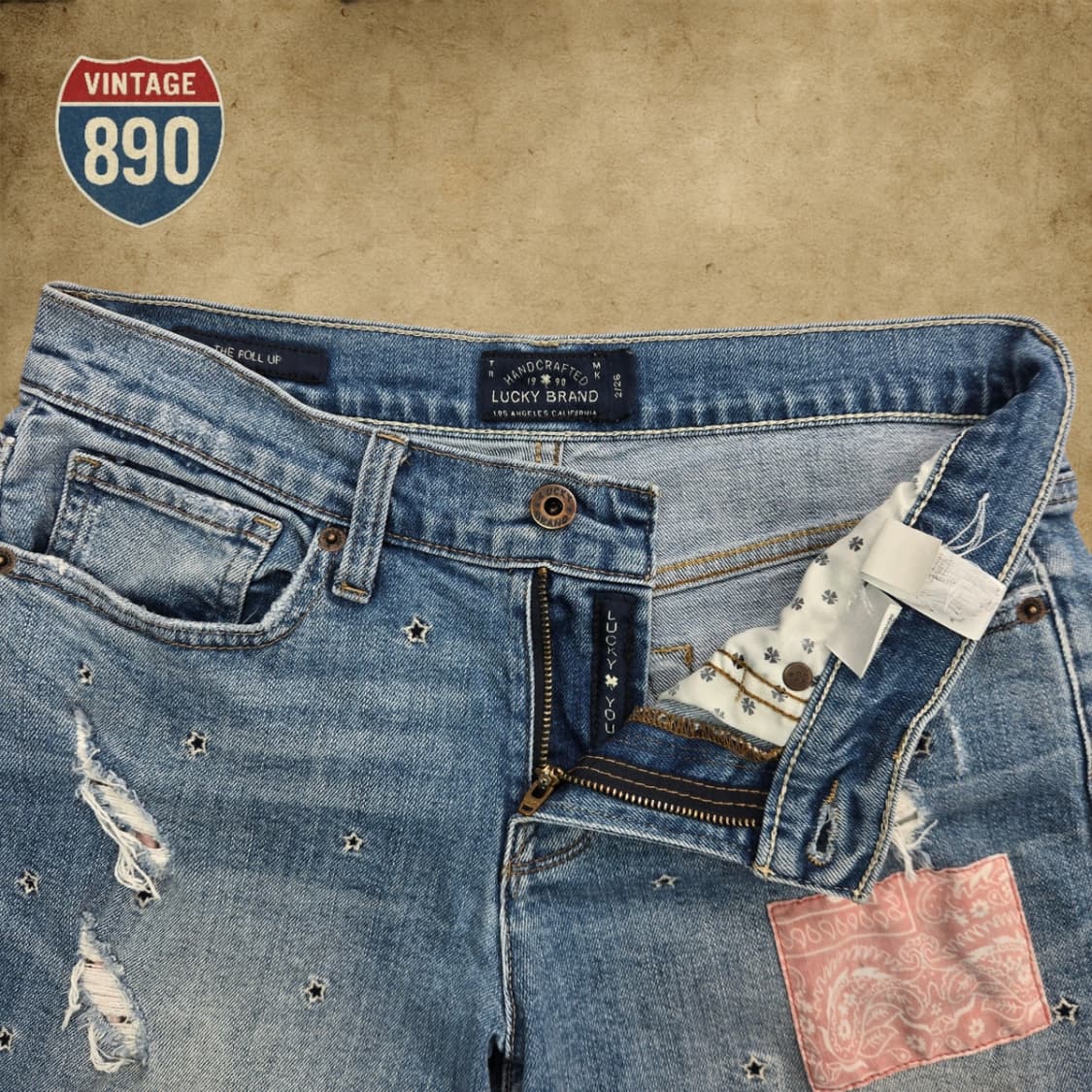 [26] LUCKY BRAND 럭키브랜드 별자수 패치 롤업 데님 반바지 상품이미지3