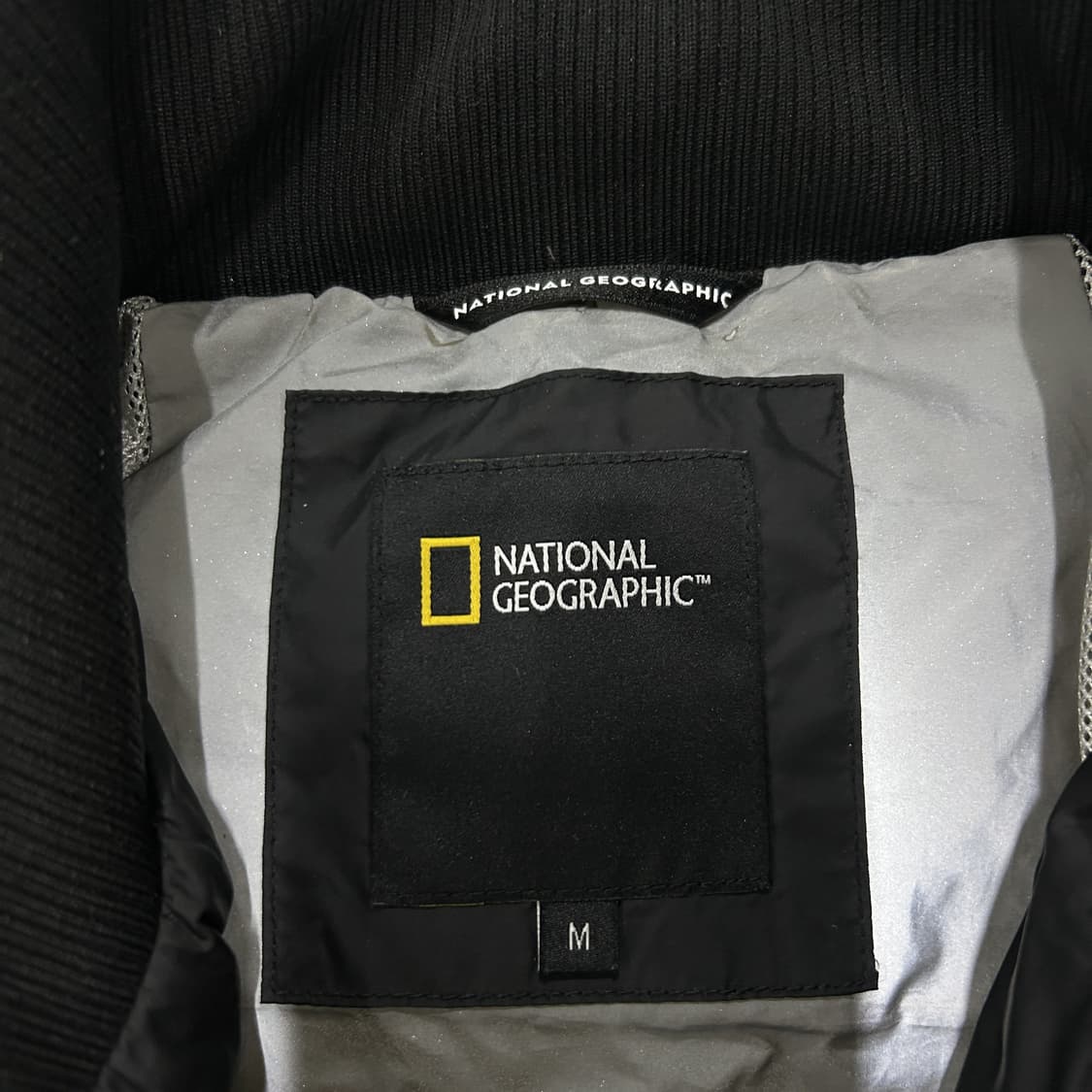 내셔널지오그래픽 블랙 패딩 점퍼 m 상품이미지2