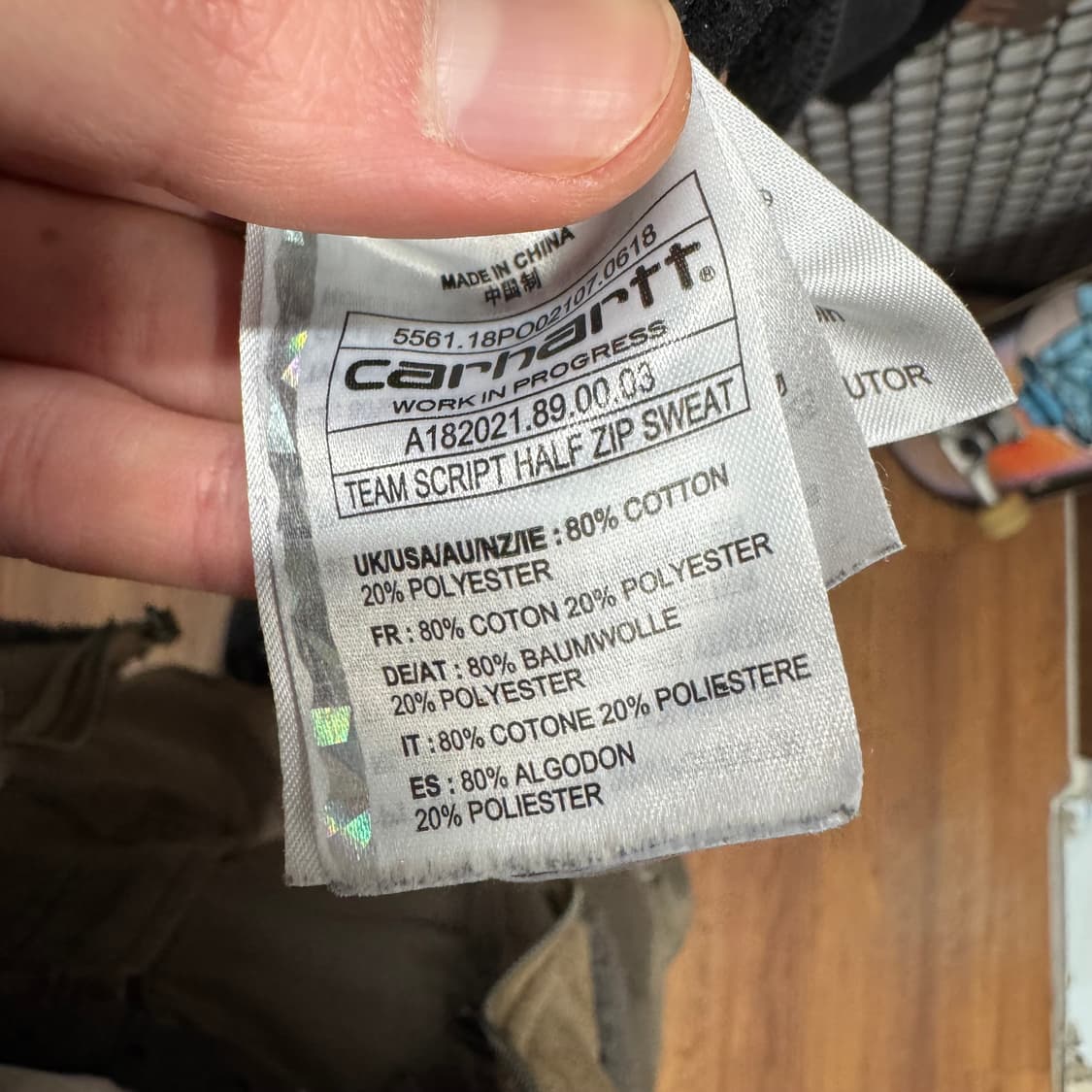 칼하트 윕 하프 집업 하이넥 스웻셔츠 전면 로고 포인트 블랙 상품이미지7