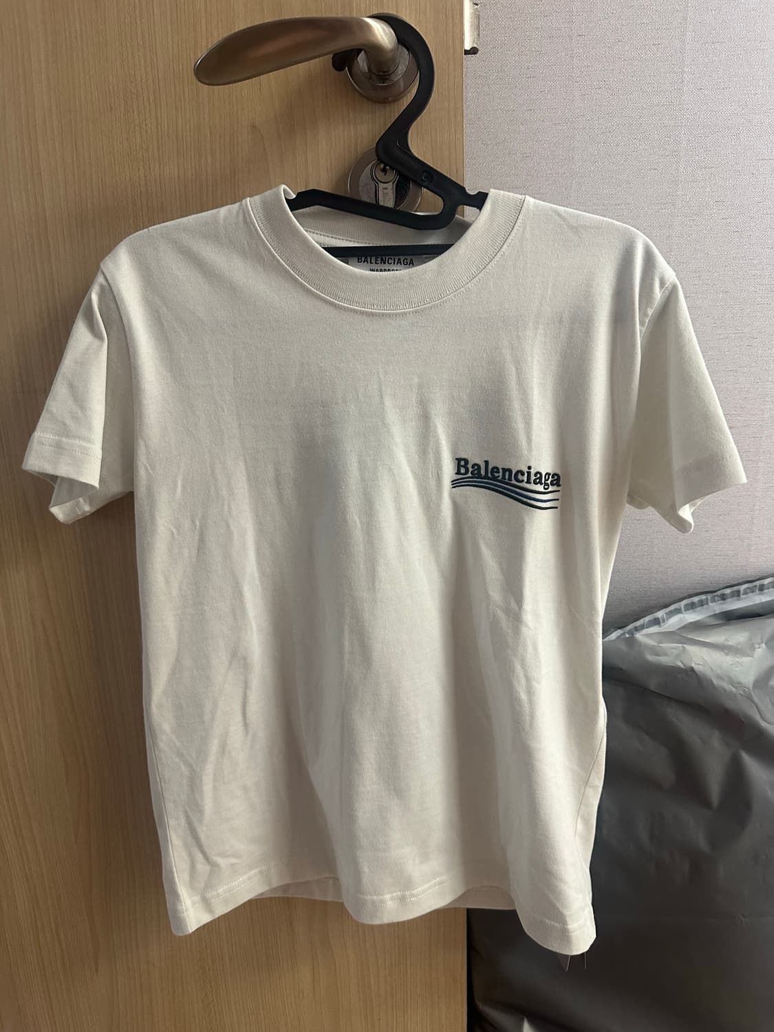 발렌시아가 반팔 티셔츠 상품이미지1