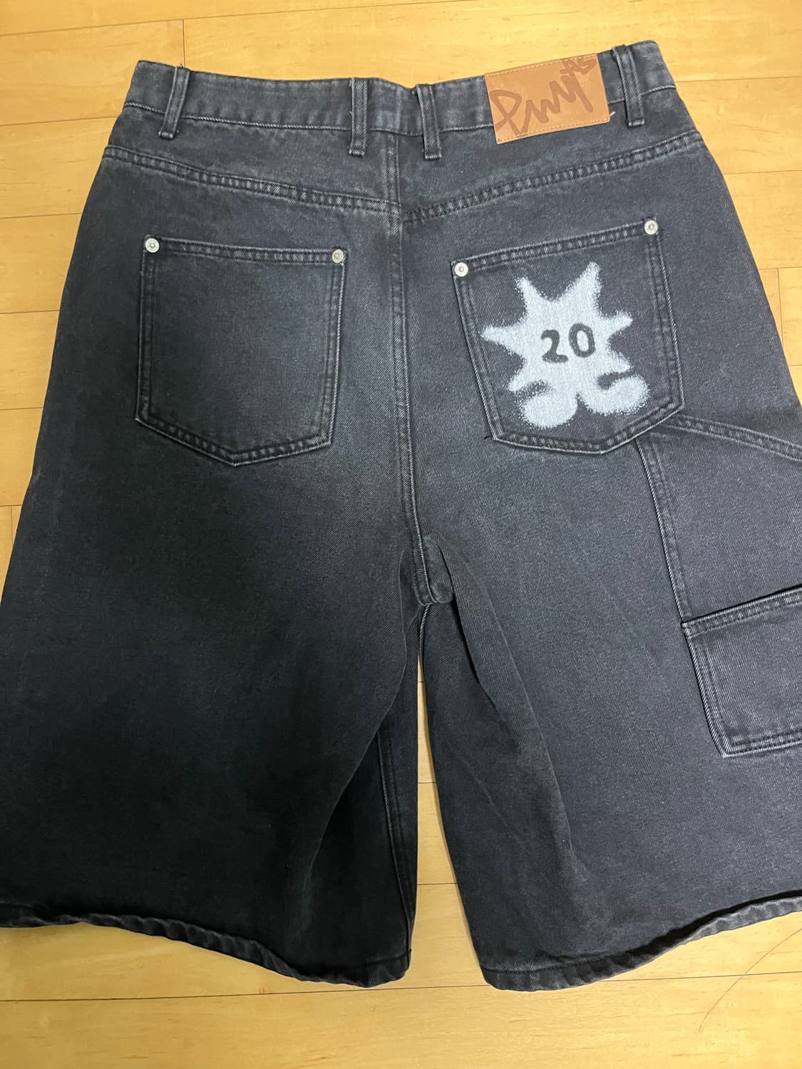 피지컬 디파트먼트 블랙 버뮤다 팬츠 상품이미지2