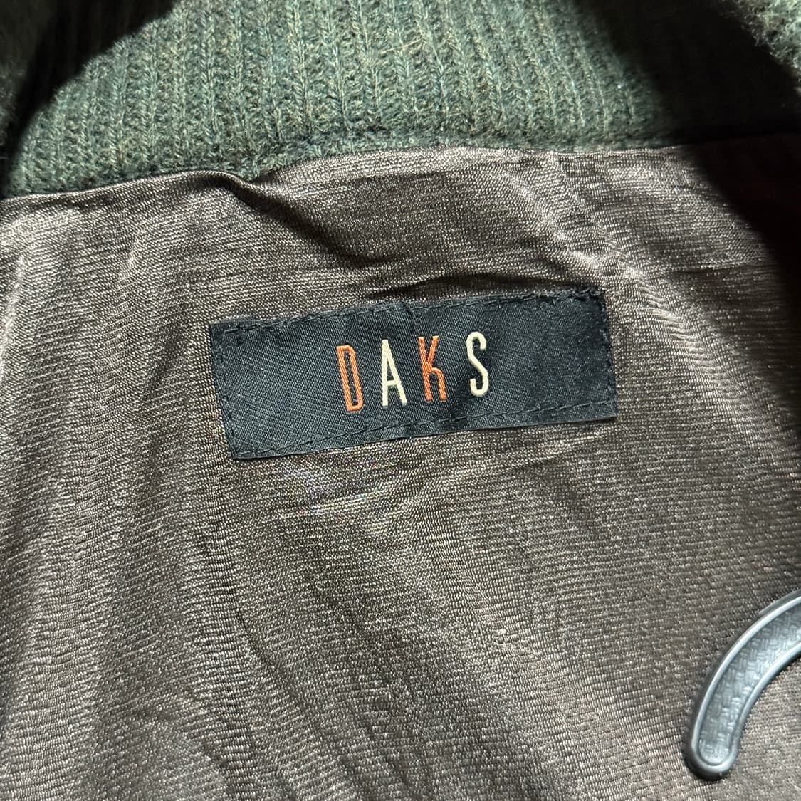 닥스 원 포인트 가죽 패치 디테일 울 혼방 집업 니트 자켓 상품이미지5