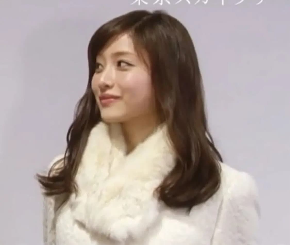 윌셀렉션 짜잔씨 일브 로걀 히메갸루 스나계 후드 퍼 숏코트 상품이미지6