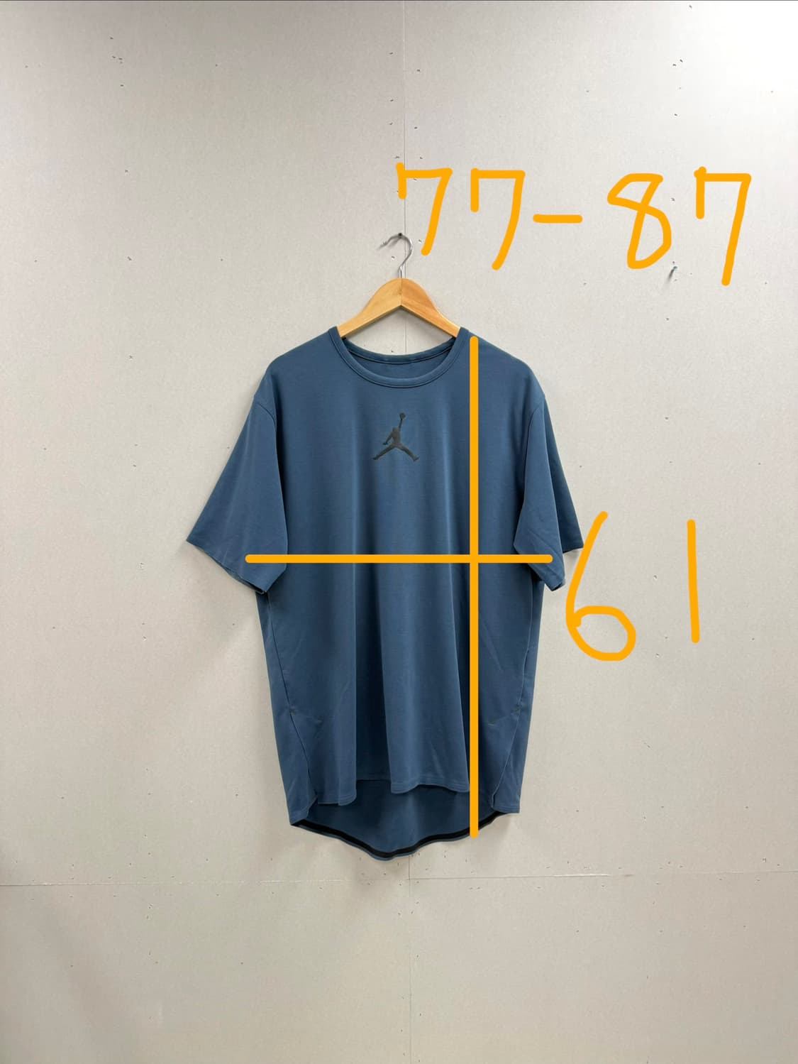 남성 110 / 나이키 조던 루즈핏 반팔티 상품이미지2