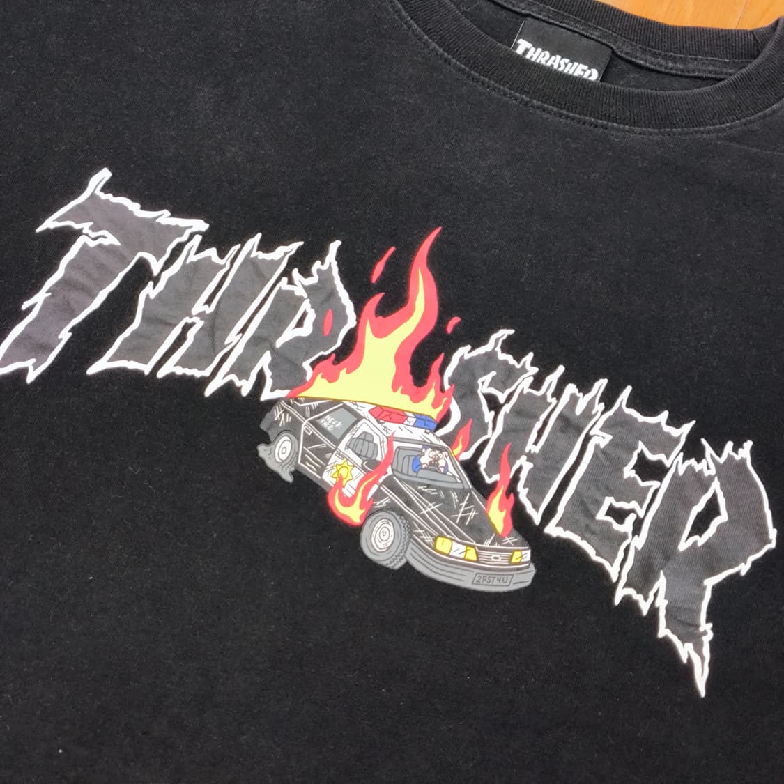 [M] 트래셔(THRASHER) 불타는 경찰차 로고 티셔츠 상품이미지2
