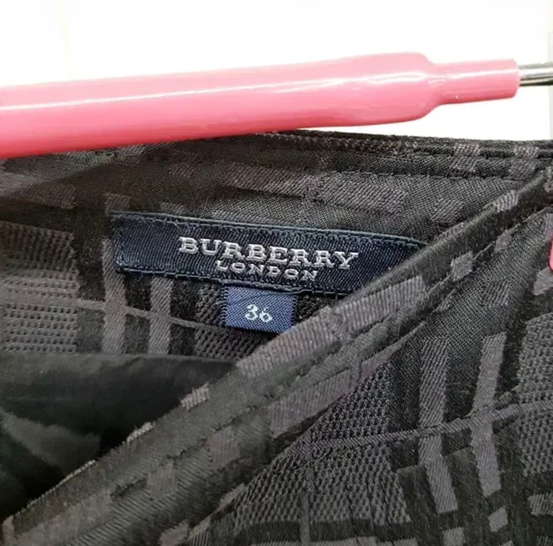 버버리 런던 체크스커트 고스펑크 상품이미지2