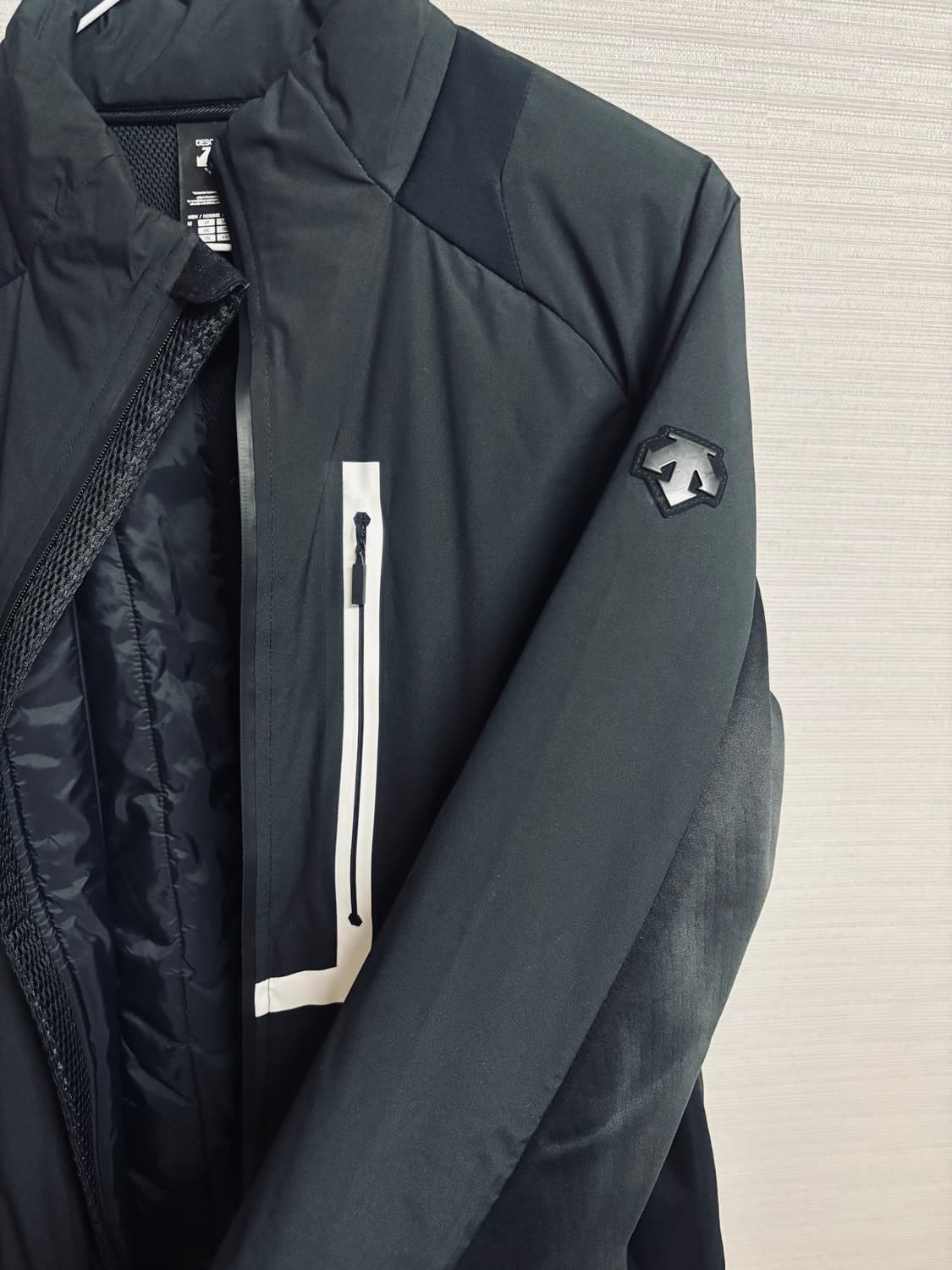 데상트 패딩자켓 [새상품] 상품이미지3