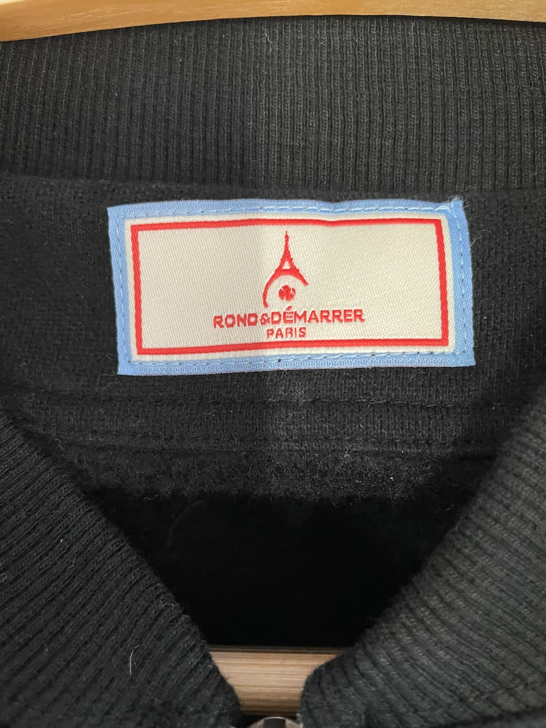 론앤디마리 볼드 로고 자수 투웨이 스웻 크롭 블루종 상품이미지6