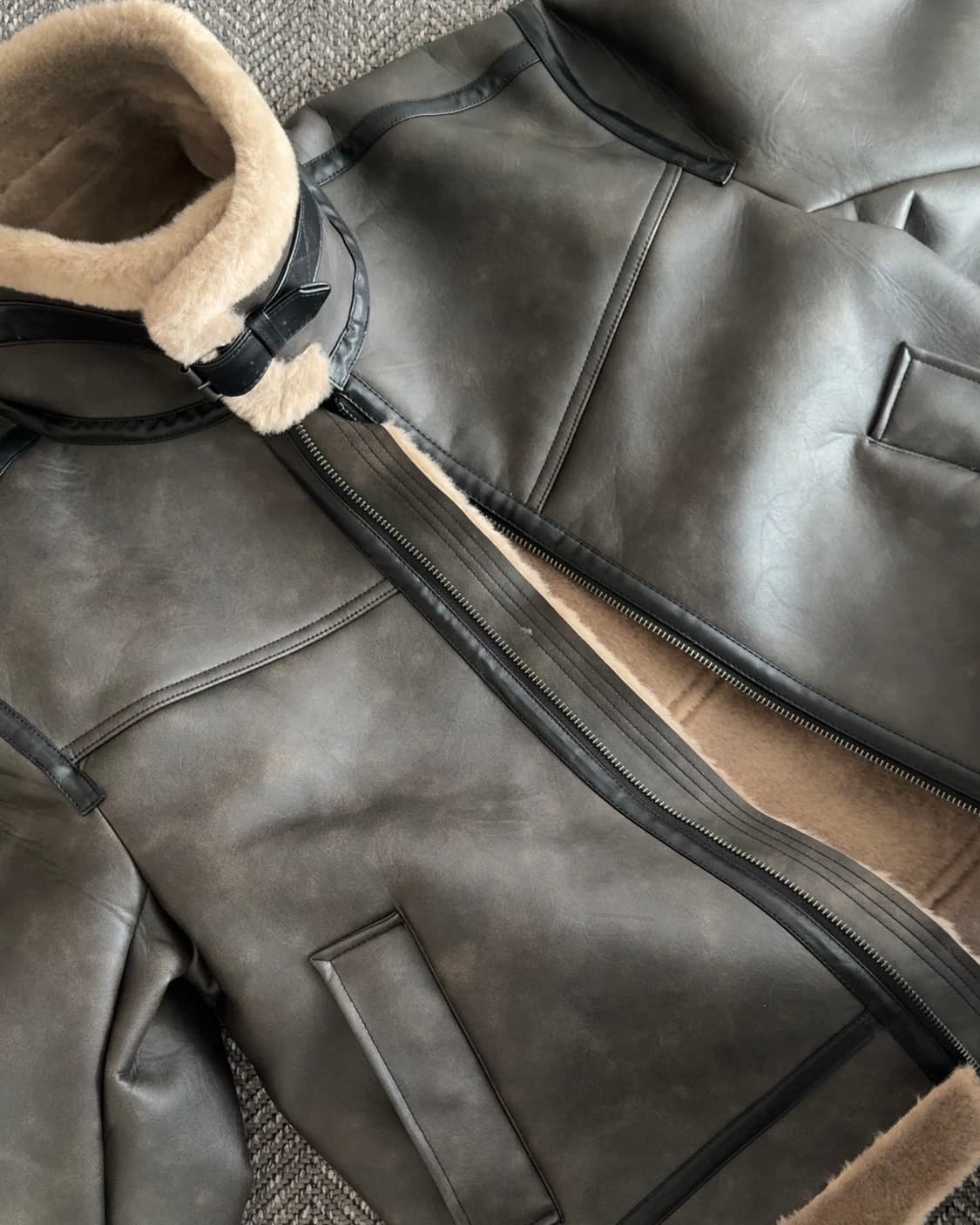 플리마켓🔥 버커루 빈티지 레더 하이넥 무스탕 블랙 (XL) 상품이미지1