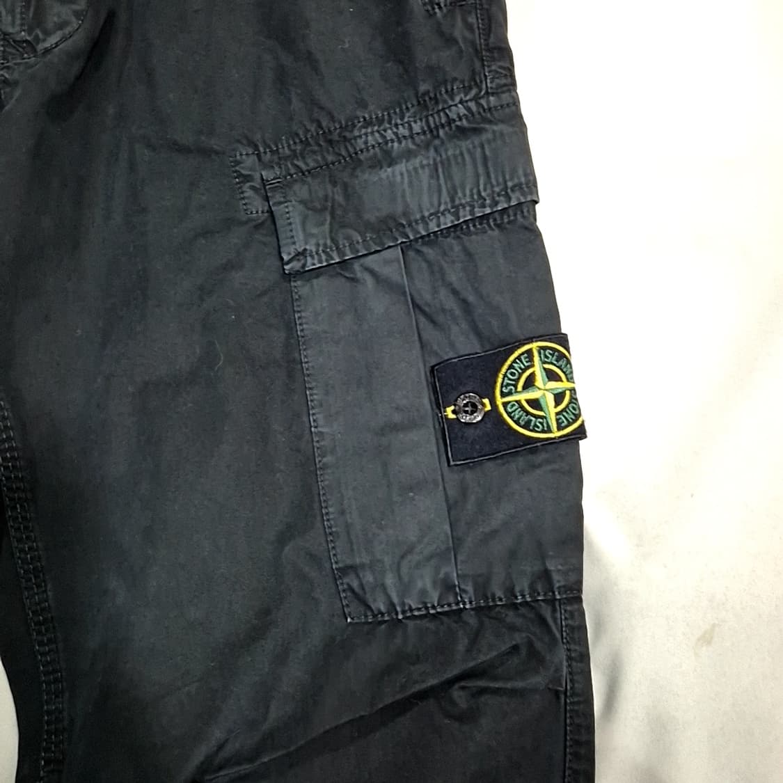 스톤아일랜드 와펜 카고 팬츠 상품이미지2