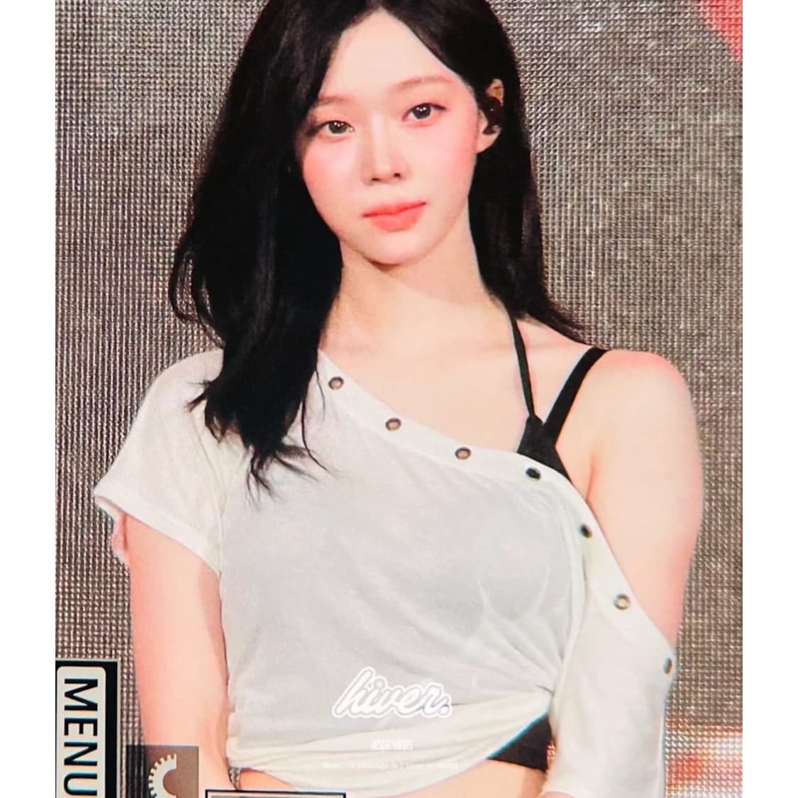 플리즈노팔로우 해리 버튼 언발 셔링 탑 아이보리 오프숄더 반팔 티셔츠 상품이미지4