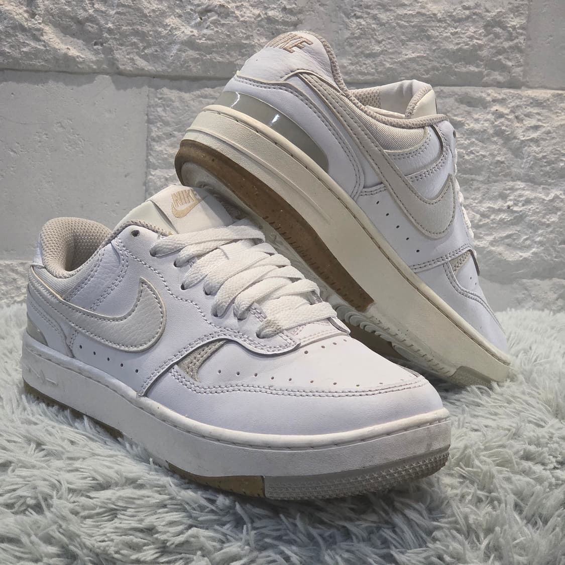 7q-4:나이키 여성용 로우컷 스니커즈 DX9176103 화이트(225 상품이미지4