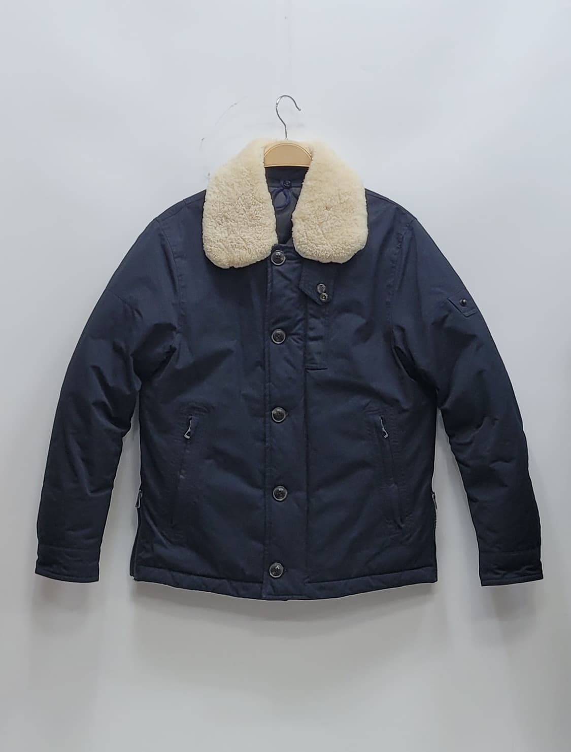 series 시리즈 라파예트 양털 카라 다운 점퍼 / 남 95
 상품이미지1