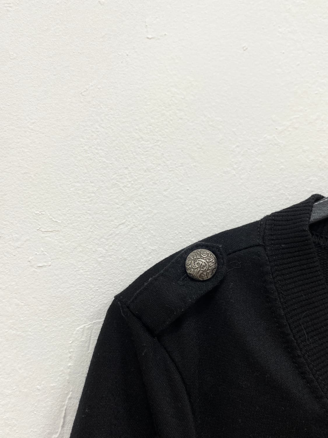 [JPN] 갸루 y2k 골드 참 키스마크 롱슬리브 상품이미지5