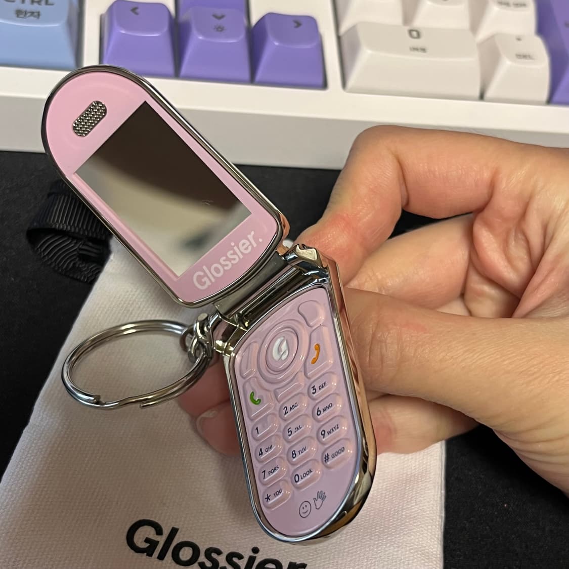 글로시에 핸드폰 키링 상품이미지4