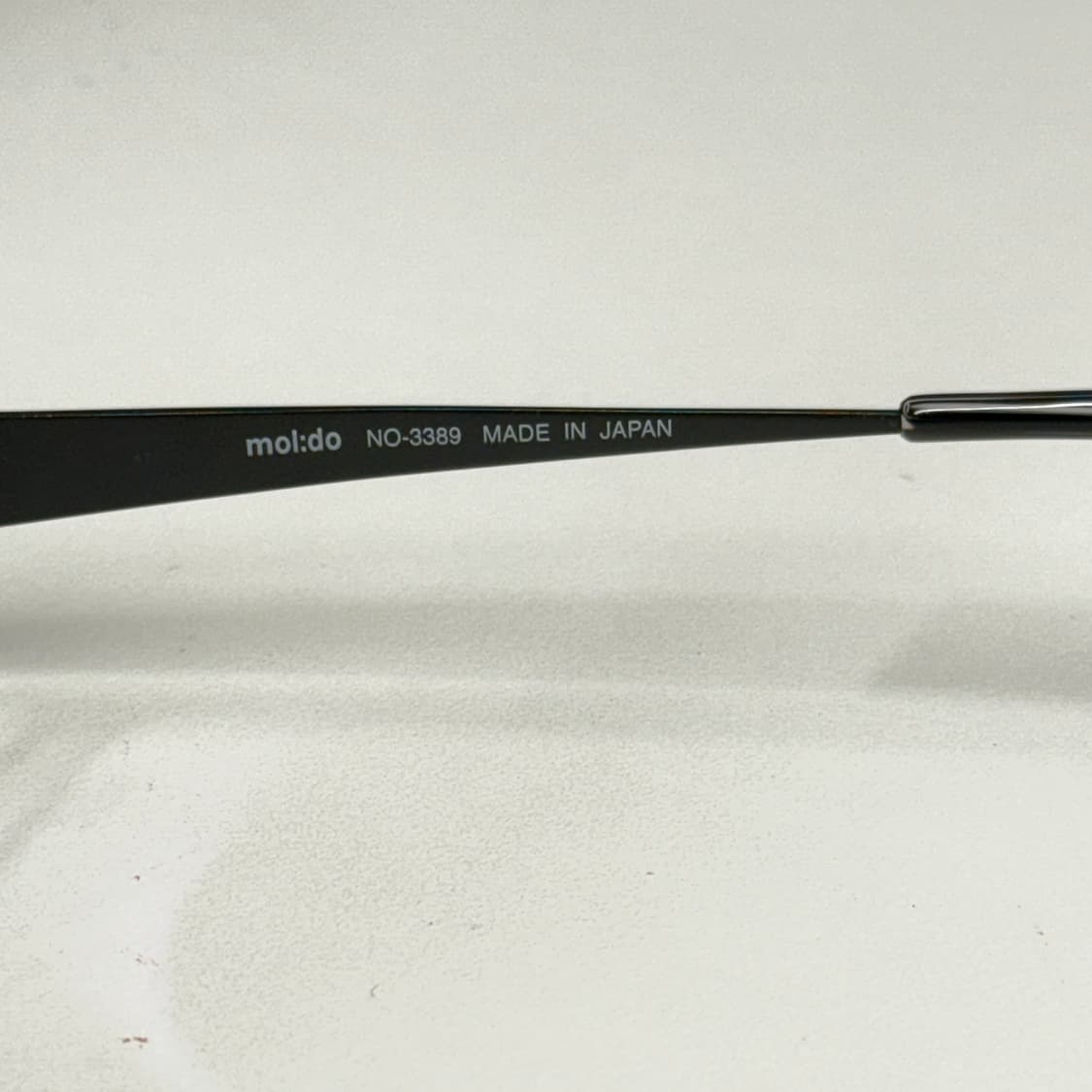 긱시크 블랙 사각 티타늄 무테 안경 상품이미지7