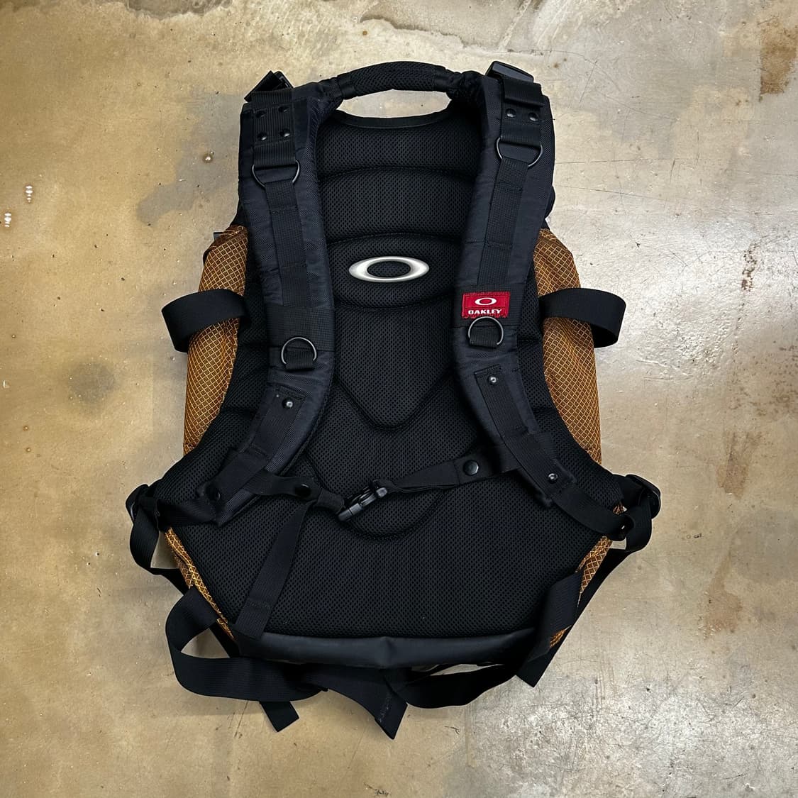 OS 오클리 옐로우 스노우 백팩 상품이미지3